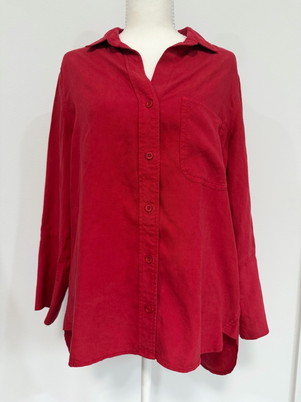 Chelsea & Violet Red Tunic Shirt Relaxed Lightweight Button Down Size Small